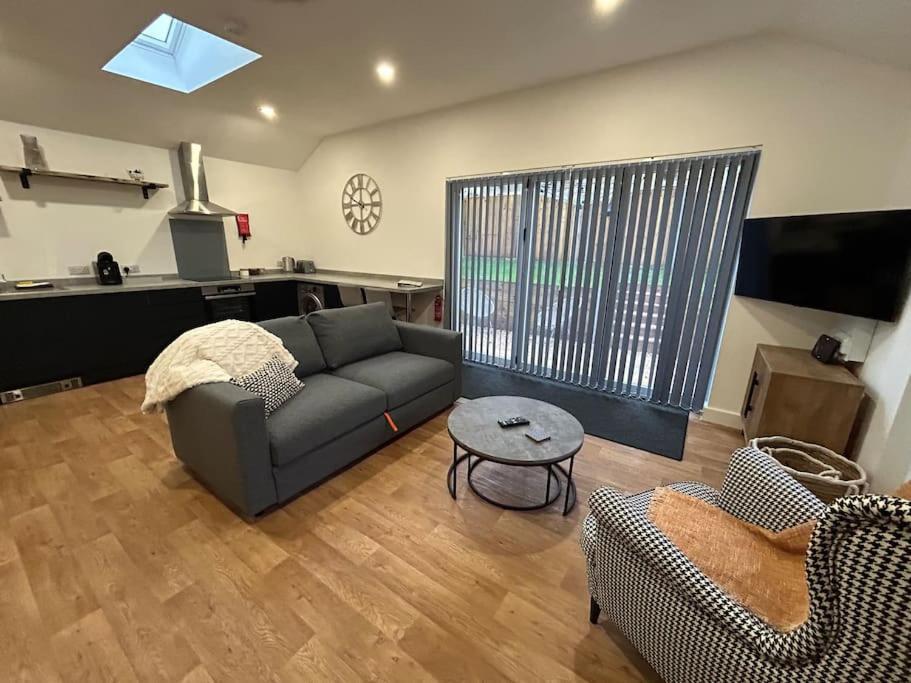 New Build Cosy Bungalow Near Bath And Bristol Wick  Exterior photo